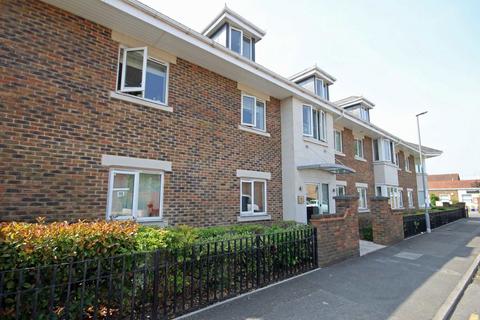 2 bedroom flat to rent, Britannia Road, Surbiton KT5