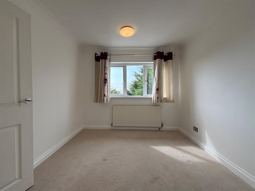 5 ASH CLOSE BED 3 NEW.jpg
