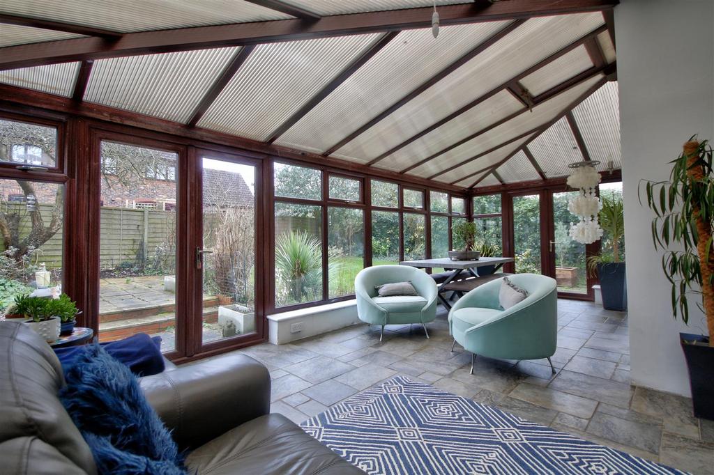 Dining &amp; Garden Room.jpg