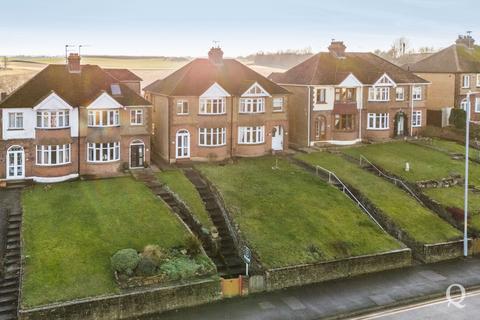 35 Fox Hill, Bapchild, Sittingbourne, ME9 9AB