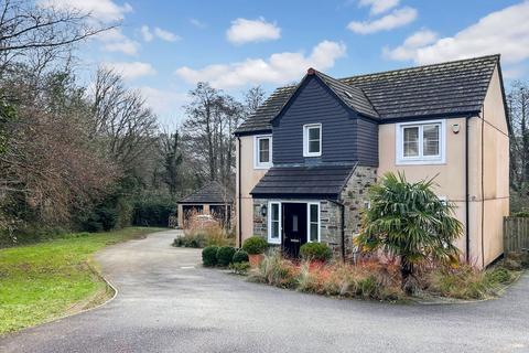 4 bedroom detached house for sale, Truro