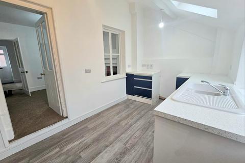 11 Bear Street, Wotton-under-edge, GL12 7DF