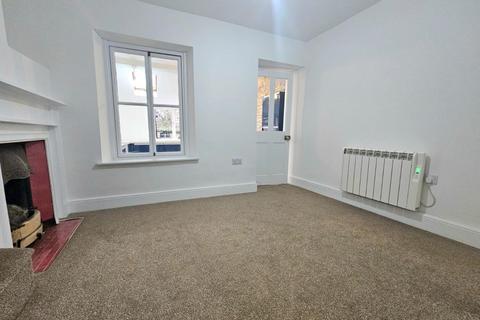 11 Bear Street, Wotton-under-edge, GL12 7DF