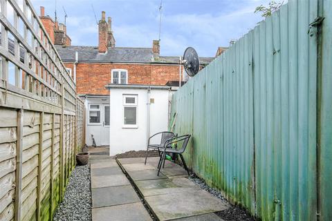 2 bedroom terraced house for sale, Southbroom Road, Devizes