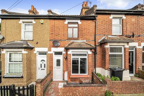 2 bedroom terraced house to rent, Wingfield Road Gravesend DA12