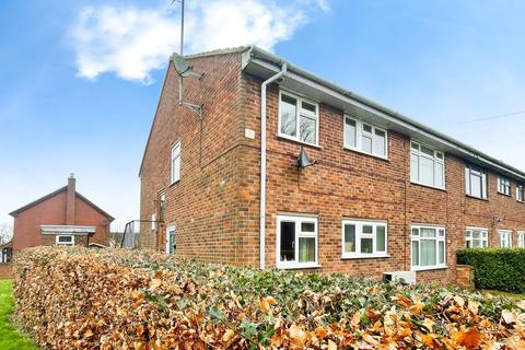 2 bedroom flat for sale, Ivy Close, Swadlincote DE12