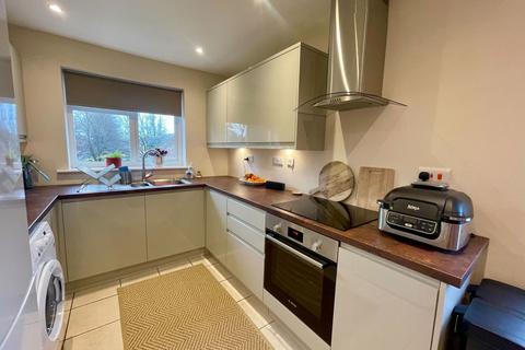 2 bedroom flat for sale, Ivy Close, Swadlincote DE12