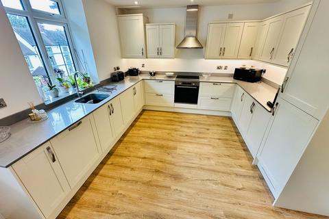 1 bedroom apartment for sale, Rees Drive, Wolverhampton WV5