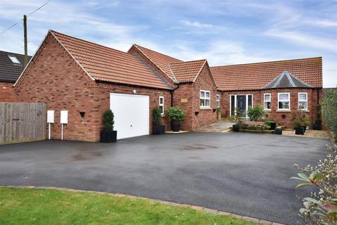 3 bedroom detached bungalow for sale, Dorner Avenue, Newark