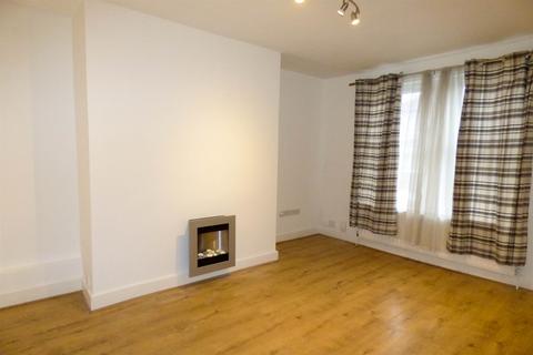 2 bedroom terraced house to rent, Nursery Lane, Felling