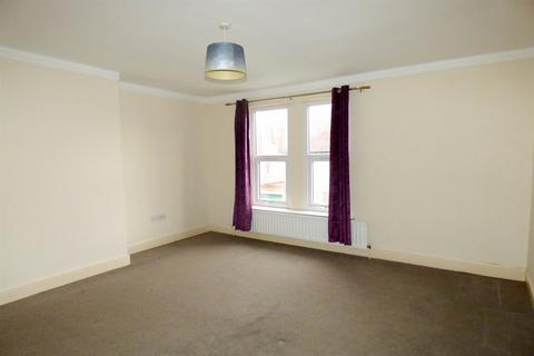 2 bedroom terraced house to rent, Nursery Lane, Felling