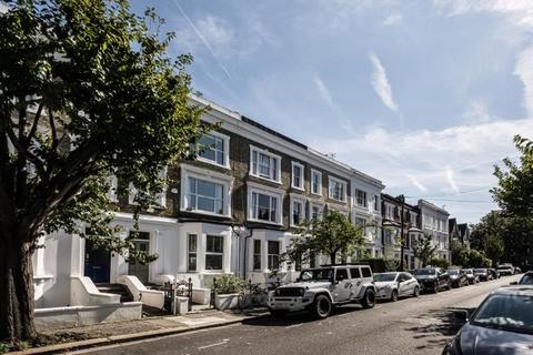 1 bedroom flat for sale, Leysfield Road, Shepherd's Bush, W12 9JF