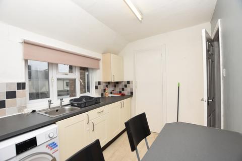 1 bedroom flat to rent, VANDYKE ROAD