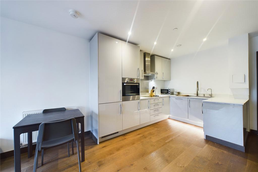 Kitchen/Dining Area