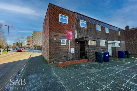 4 bedroom end of terrace house for sale, Kittiwake Road, Northolt, UB5