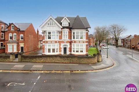 6 bedroom flat to rent, Derby Road, Nottingham NG7