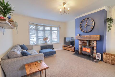 3 bedroom semi-detached house for sale, Moulton Grove, Fairfield