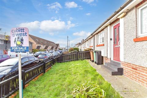 46 Clacton Road, Portsmouth, PO6 3QY