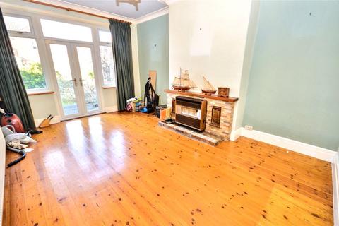 4 bedroom semi-detached house for sale, Spen Lane, Leeds, West Yorkshire