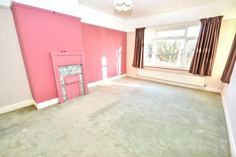 4 bedroom semi-detached house for sale, Spen Lane, Leeds, West Yorkshire