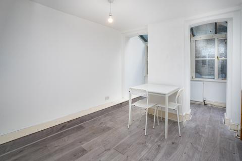 Studio to rent, Pratt Street, London, NW1