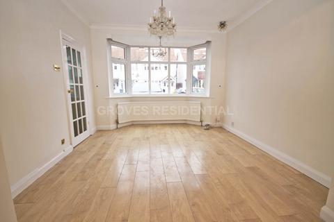 3 bedroom terraced house to rent, Byron Avenue, New Malden