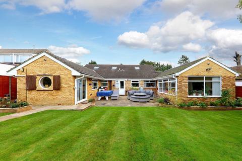 5 bedroom bungalow for sale, Old Beaconsfield Road, Farnham Common, Buckinghamshire, SL2