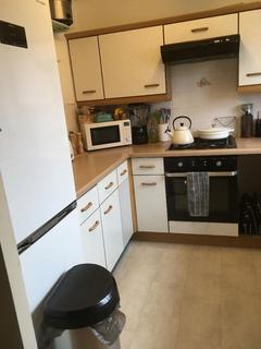 2 bedroom house to rent, -, Taunton TA2