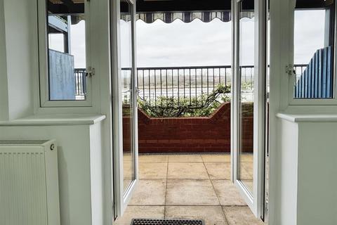 37 Applecross Close, Rochester, ME1 1SQ