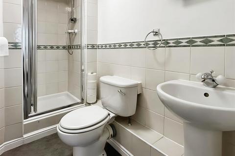 37 Applecross Close, Rochester, ME1 1SQ