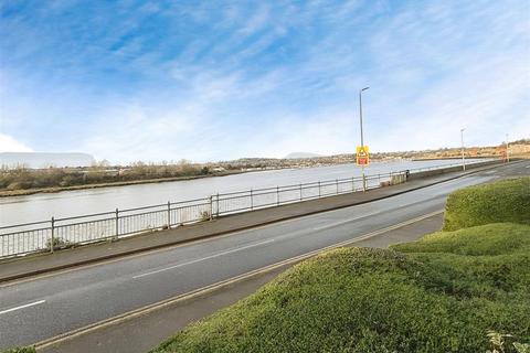 37 Applecross Close, Rochester, ME1 1SQ