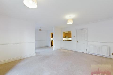 2 bedroom flat to rent, Lychgate Manor, 1 Roxborough Park, Harrow on the Hill