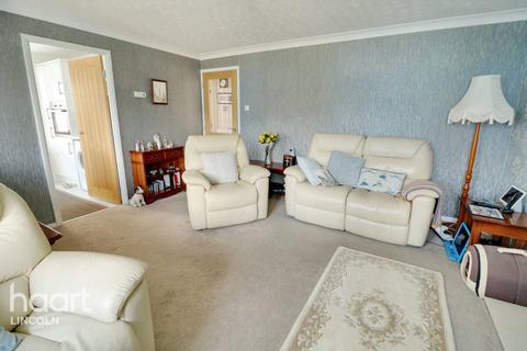 2 bedroom detached bungalow for sale, Brigg Grove, Lincoln