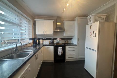 2 bedroom flat for sale, White Horse Avenue, Halstead CO9