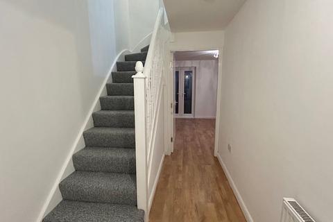 3 bedroom house to rent, Queensway, Grimethorpe, Barnsley, South Yorkshire, S72