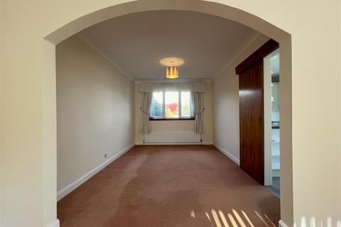 4 bedroom detached house to rent, St. Marys Drive, Perth