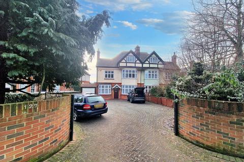 5 bedroom semi-detached house for sale, Tonbridge Road, Maidstone ME16