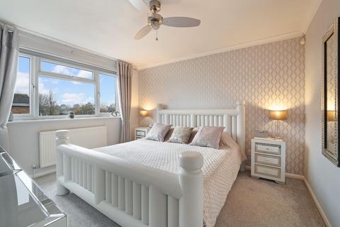 3 bedroom link detached house for sale, Poplar Drive, Banstead