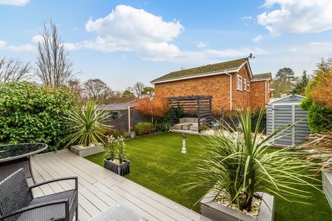 3 bedroom link detached house for sale, Poplar Drive, Banstead