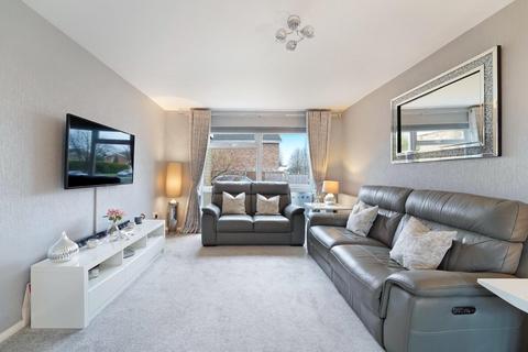 3 Poplar Drive, Banstead, SM7 1LJ
