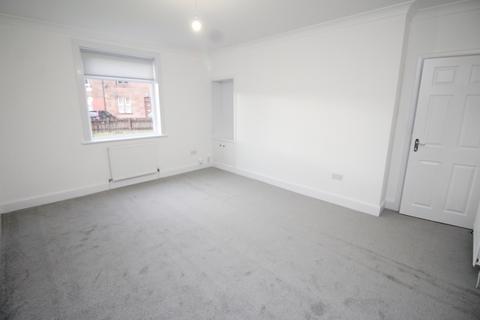 2 bedroom ground floor flat for sale, Union Street, Bonhill , Alexandria G83