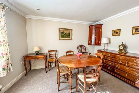 2 bedroom terraced house for sale, High Street, Battle, TN33