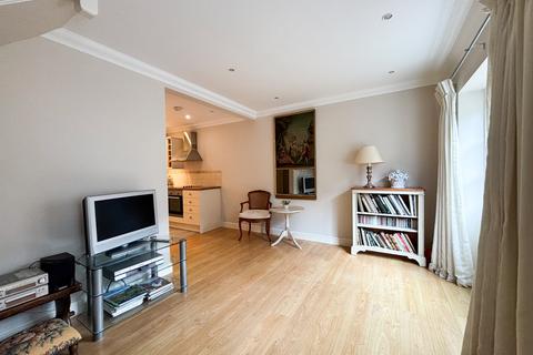 undefined, High Street, Battle, TN33