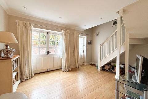 undefined, High Street, Battle, TN33