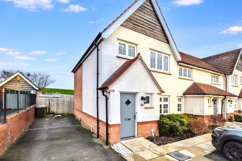 3 bedroom semi-detached house for sale, Eton Walk, Wakefield, West Yorkshire