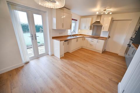 2 bedroom detached bungalow for sale, Vanbrugh Court, Wolverhampton WV6