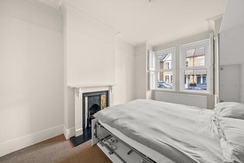 32 Cumberland Road, London, W7 2EB