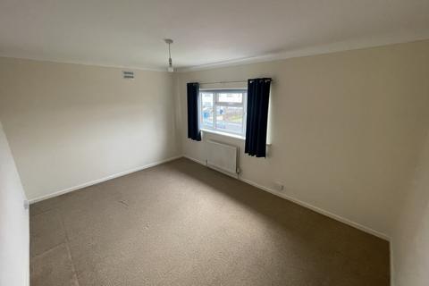 2 bedroom ground floor flat to rent, Trinidad Crescent Parkstone Poole BH12 3NN