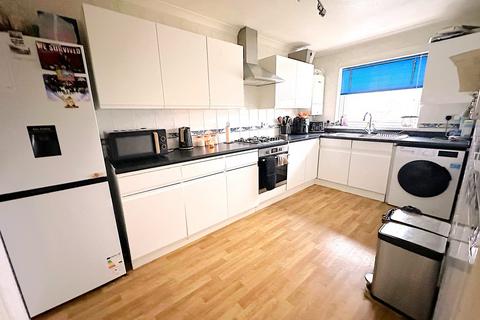 2 bedroom apartment to rent, Collington Lane East, Bexhill-on-Sea, TN39