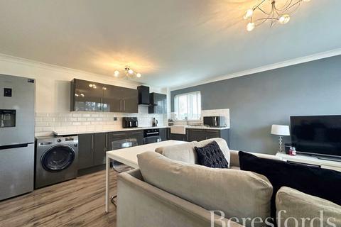 1 bedroom maisonette for sale, Creasey Close, Hornchurch, RM11